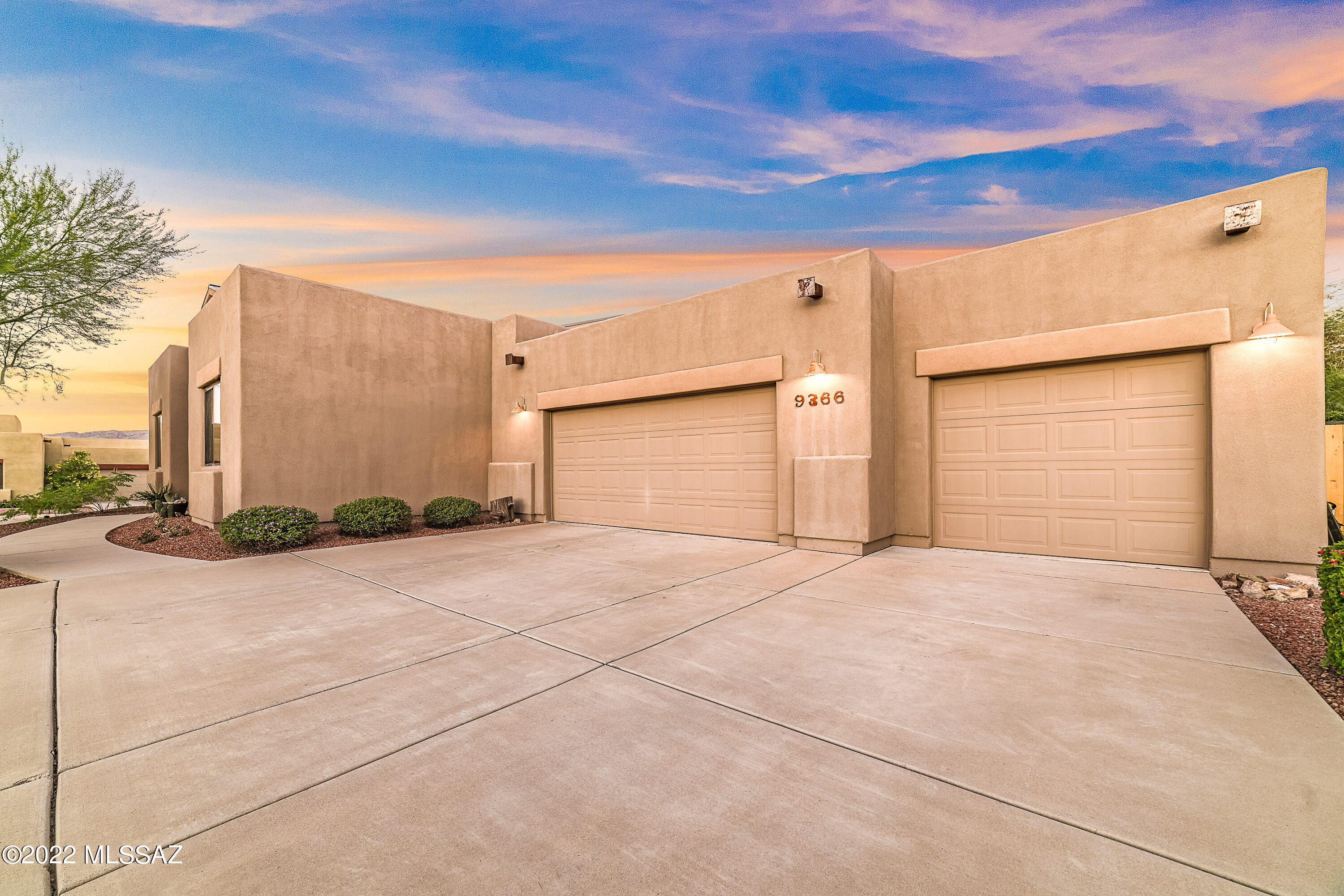 9366 South Via Famero Vail, AZ 85641 - Photo 3 of 50