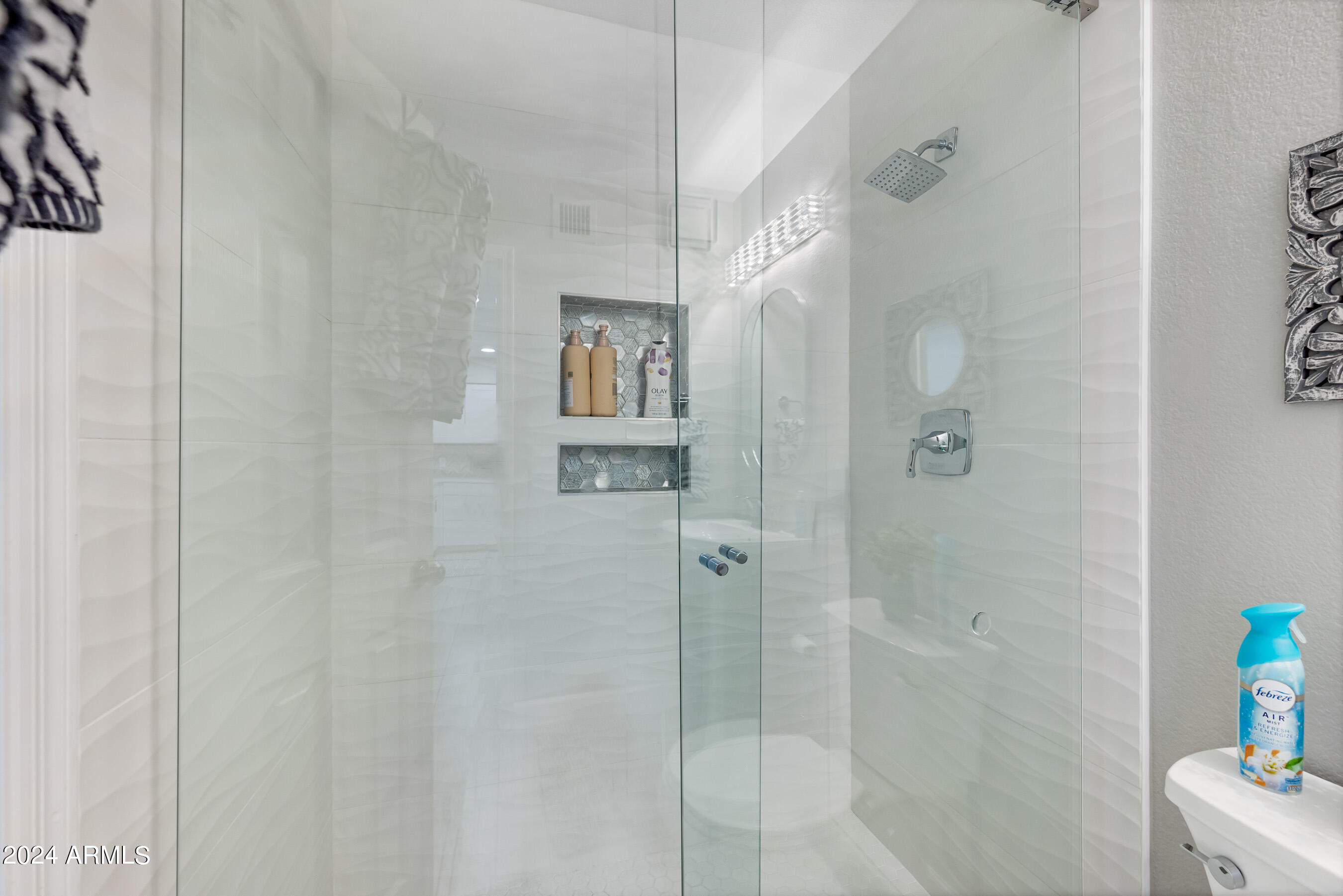 1717 East Union Hills Drive, Unit 1052 Phoenix, AZ 85024 - Photo 18 of 47 18-1717EUHD1052-ocupix 3-8