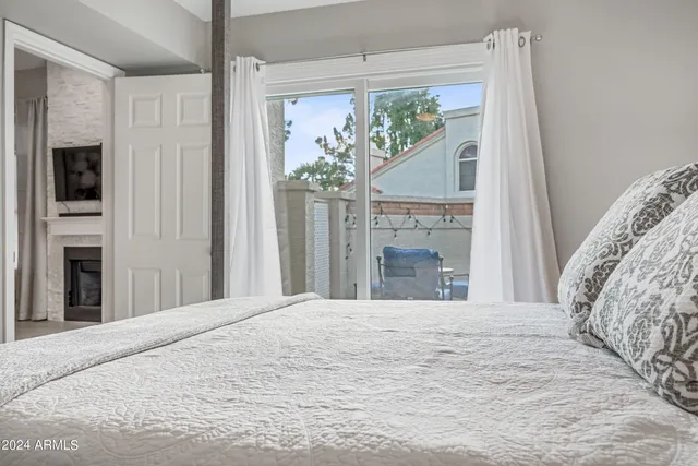 $4,000 | 1717 East Union Hills Drive, Unit 1052, Phoenix, AZ 85024