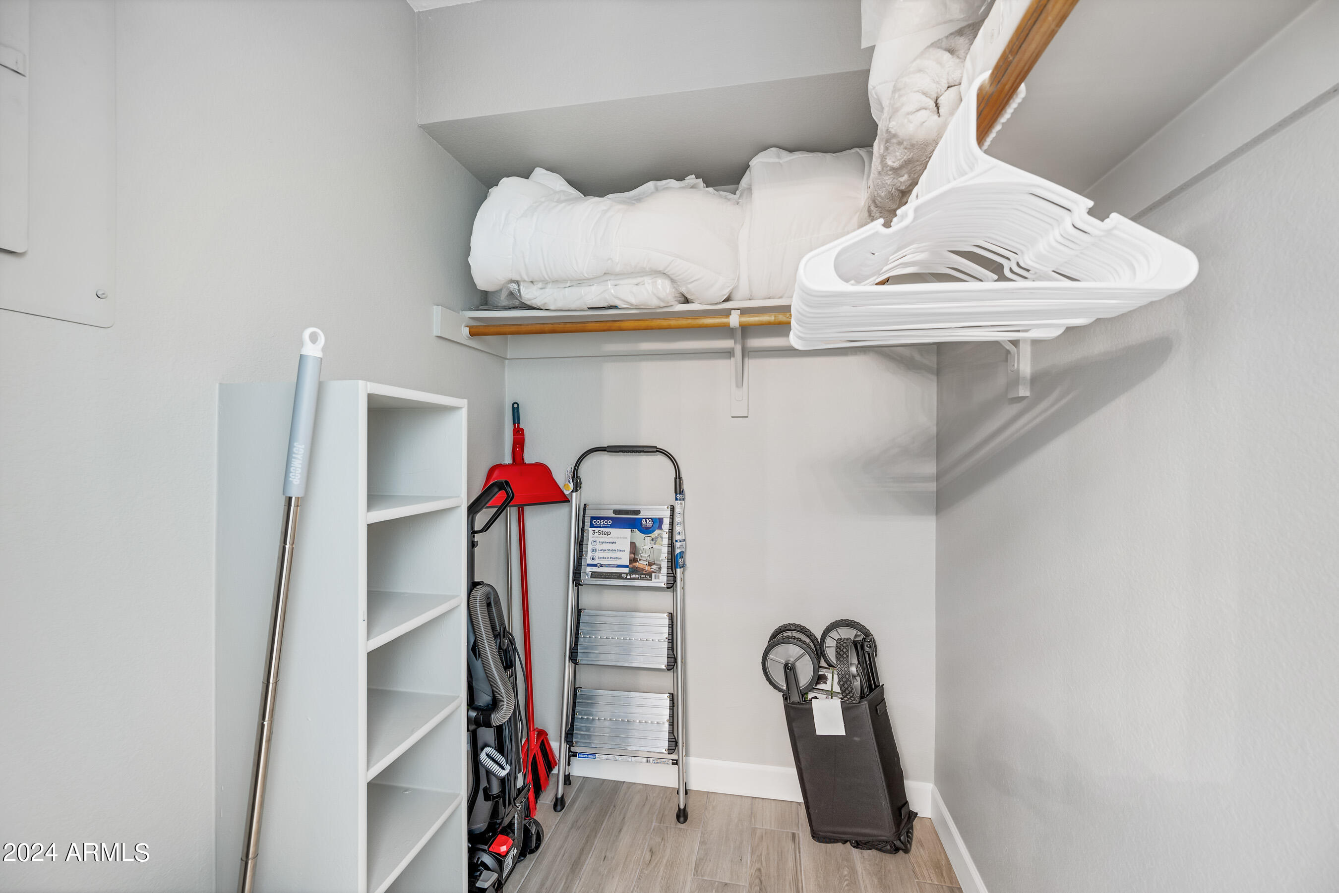 1717 East Union Hills Drive, Unit 1052 Phoenix, AZ 85024 - Photo 31 of 47 31-1717EUHD1052-ocupix 3-8