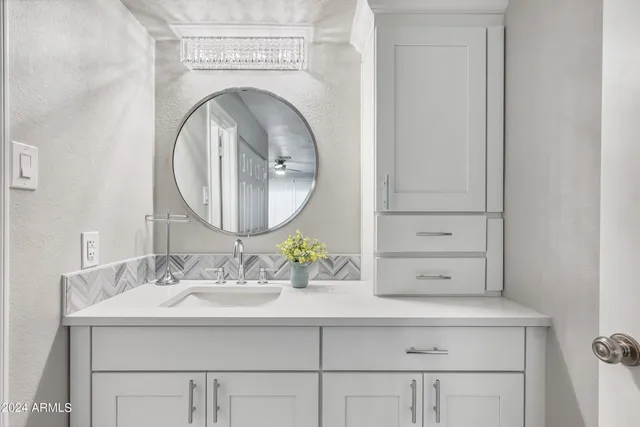 $4,000 | 1717 East Union Hills Drive, Unit 1052, Phoenix, AZ 85024