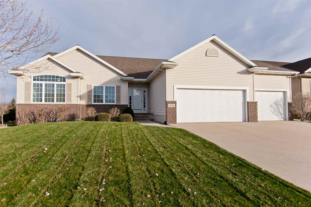 2535 Newcastle Road Marion, IA 52302 - Photo 3 of 41 Gallery Image 3
