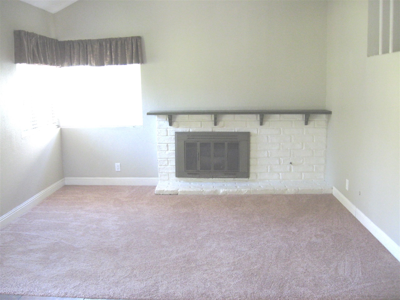 10118 Crestside Place Spring Valley, CA 91977 - Photo 7 of 24 Gallery Image 7