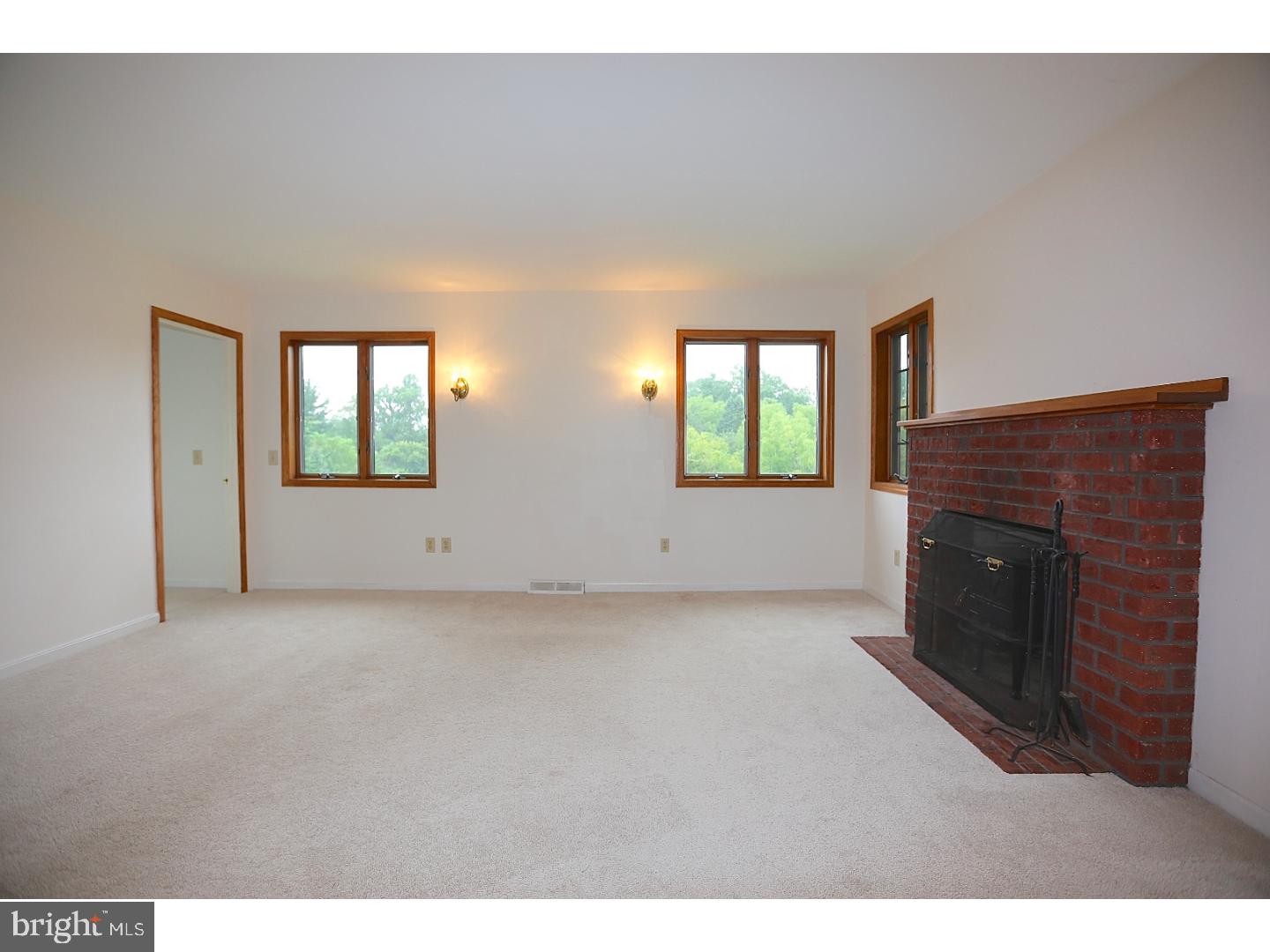 619 East Hillendale Road Chadds Ford, PA 19317 - Photo 14 of 25 Great Room