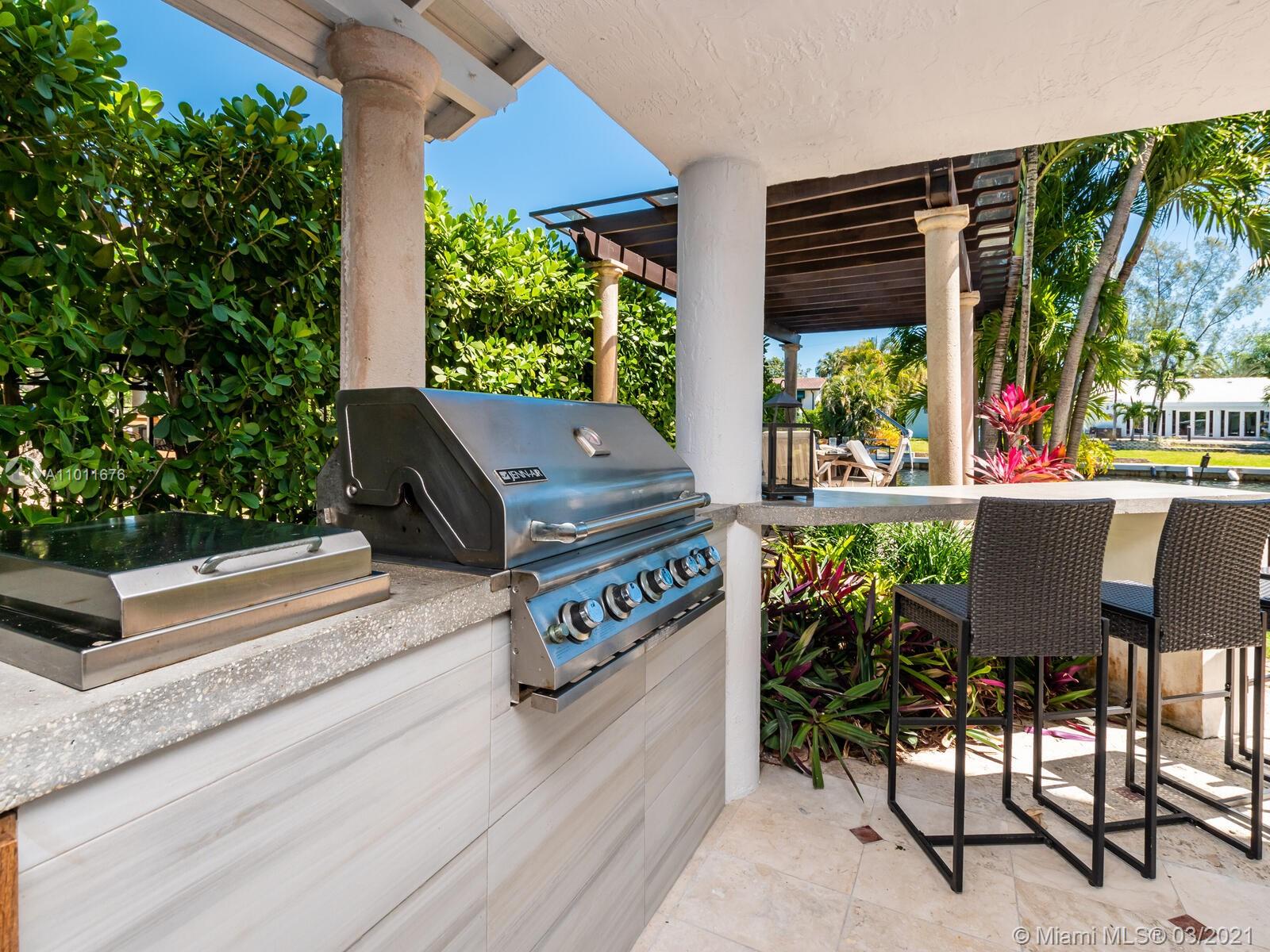 12521 Ramiro Street Miami, FL 33156 - Photo 10 of 99