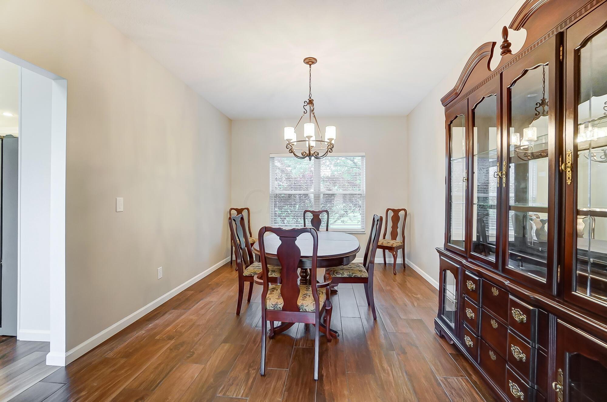 5674 Steward Road Galena, OH 43021 - Photo 20 of 82 Dinning room