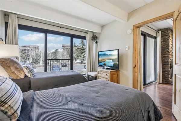 $700,000 | 220 La Bonte Street, Unit 210, Dillon, CO 80435