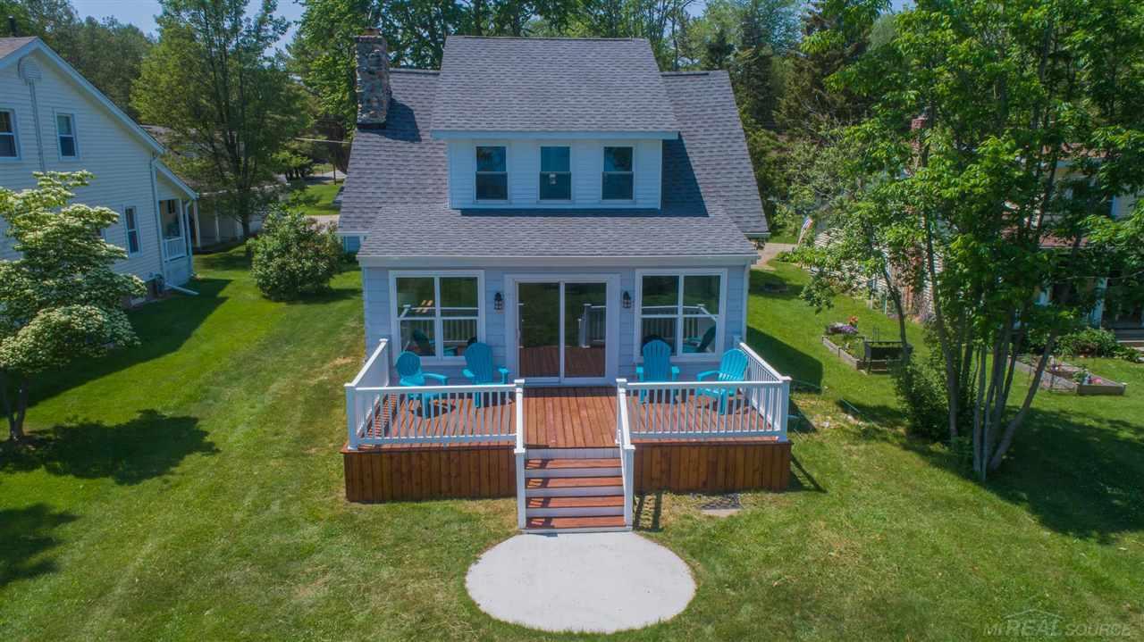 4045 Lakeshore Road Lexington, MI 48450 - Photo 39 of 56 50044876-38.JPG