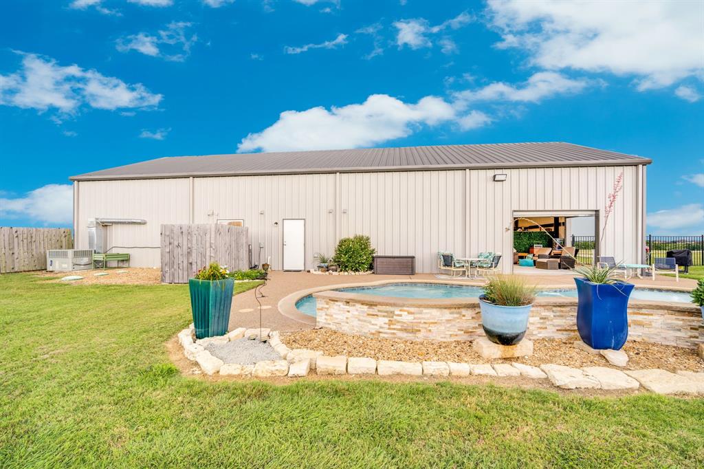 930 Pigg Road Waxahachie, TX 75165 - Photo 11 of 40