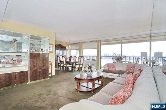 3 Horizon Road, Unit 815 Fort Lee, NJ 07024 - Photo 10 of 32
