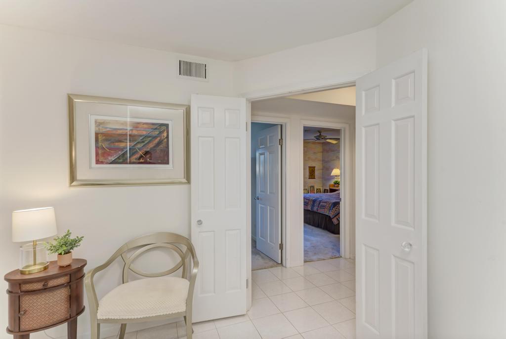4000 Dundee Road, Unit 107 Northbrook, IL 60062 - Photo 5 of 31