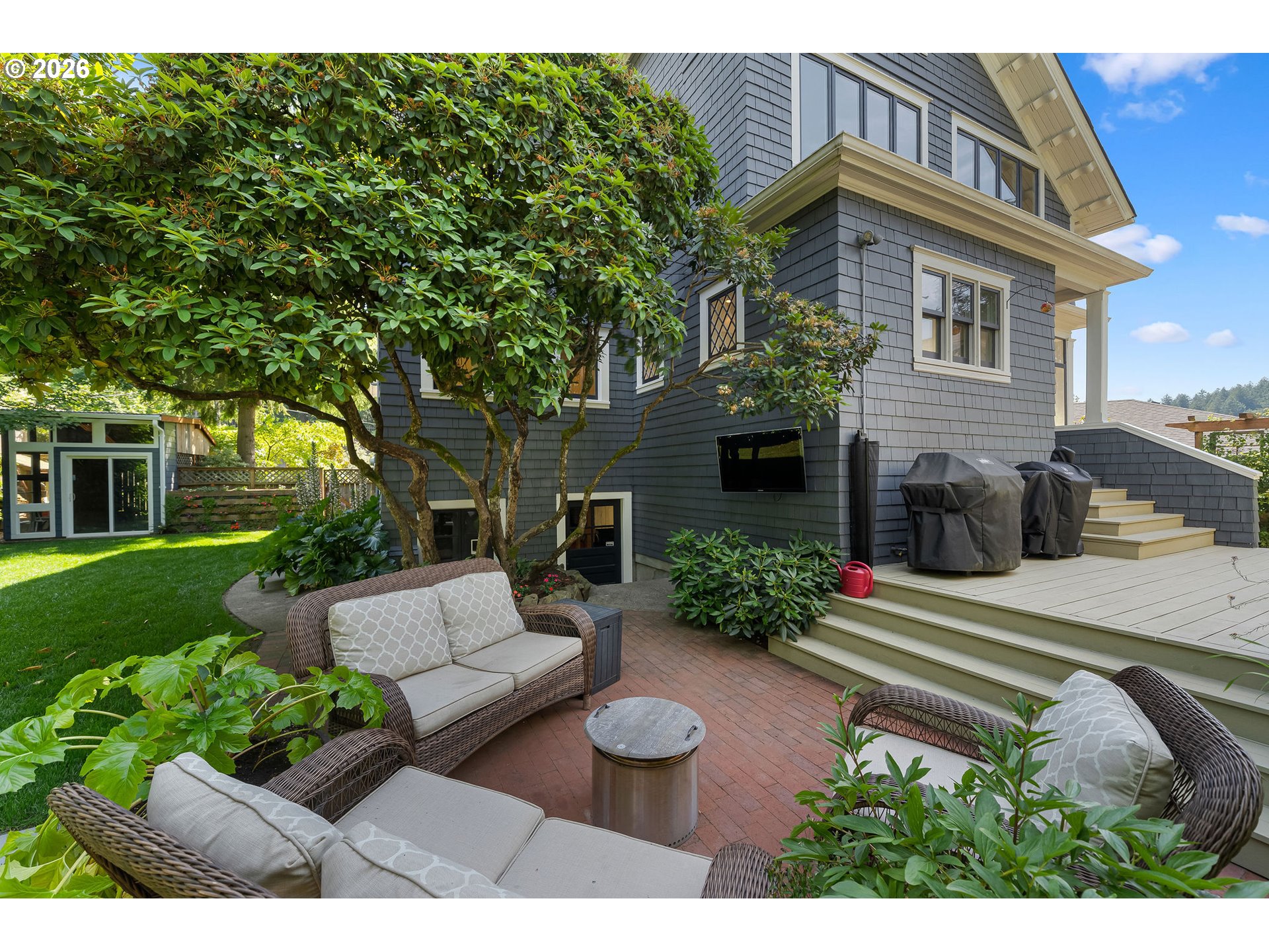 2127 Southwest Elm Street Portland, OR 97201 - Photo 29 of 48 Backyard
