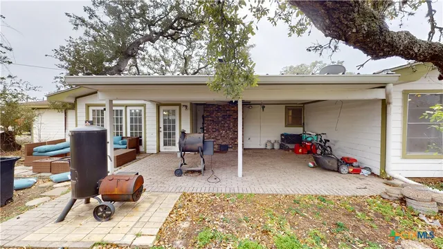 $240,000 | 204 West Johnson Street, Cuero, TX 77954