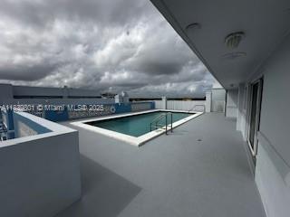 320 South Surf Road, Unit 305 Hollywood, FL 33019 - Photo 22 of 32