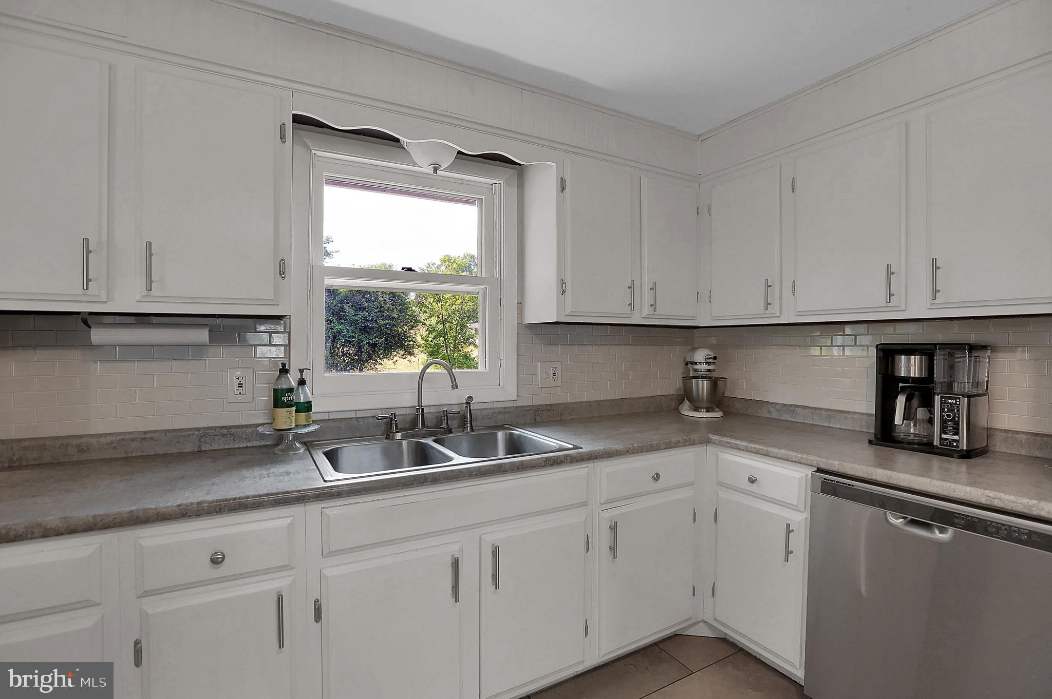 680 Creek Road Carlisle, PA 17013 - Photo 11 of 43 Gallery Image 11