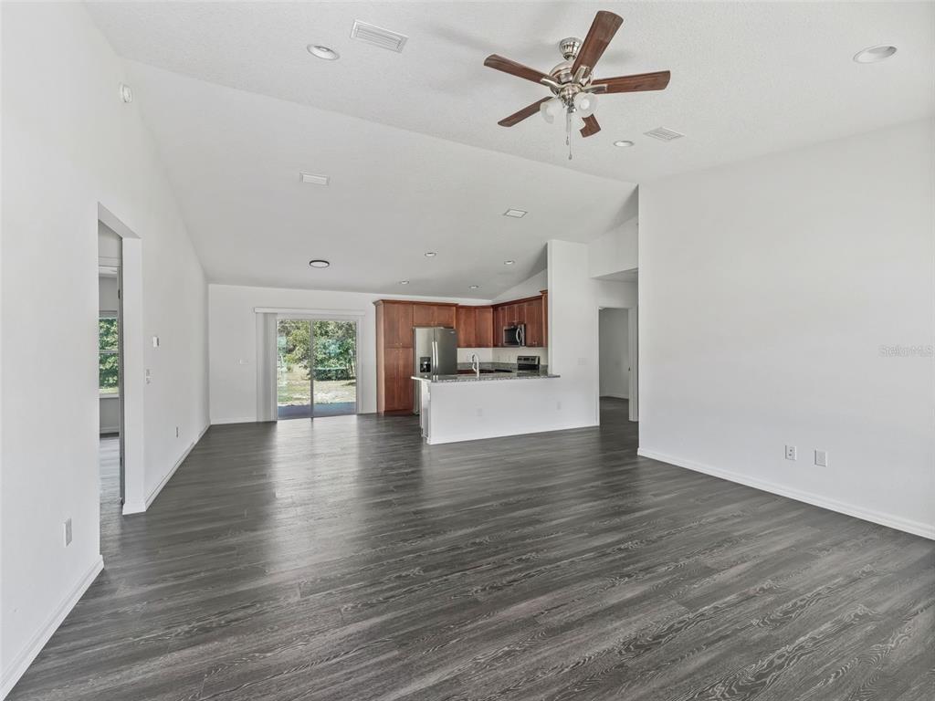 11684 Southeast 84th Terrace Belleview, FL 34420 - Photo 6 of 24