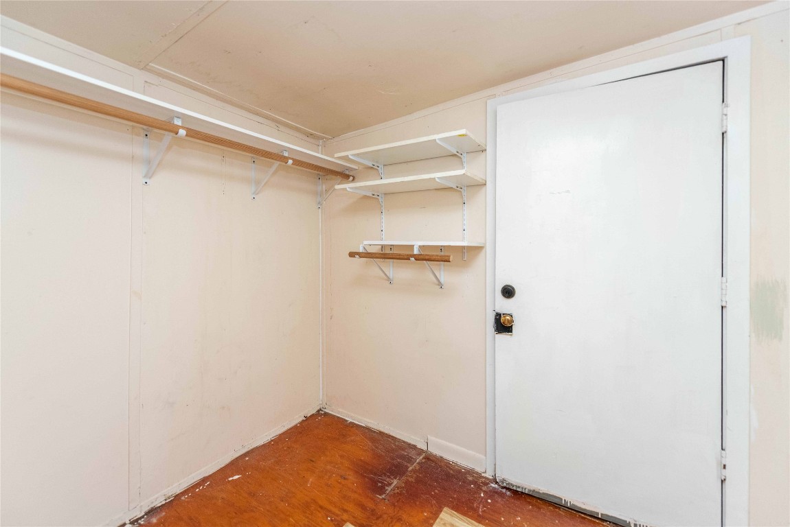 406 Lexington Road, Unit B Elgin, TX 78621 - Photo 14 of 21 a view of small space