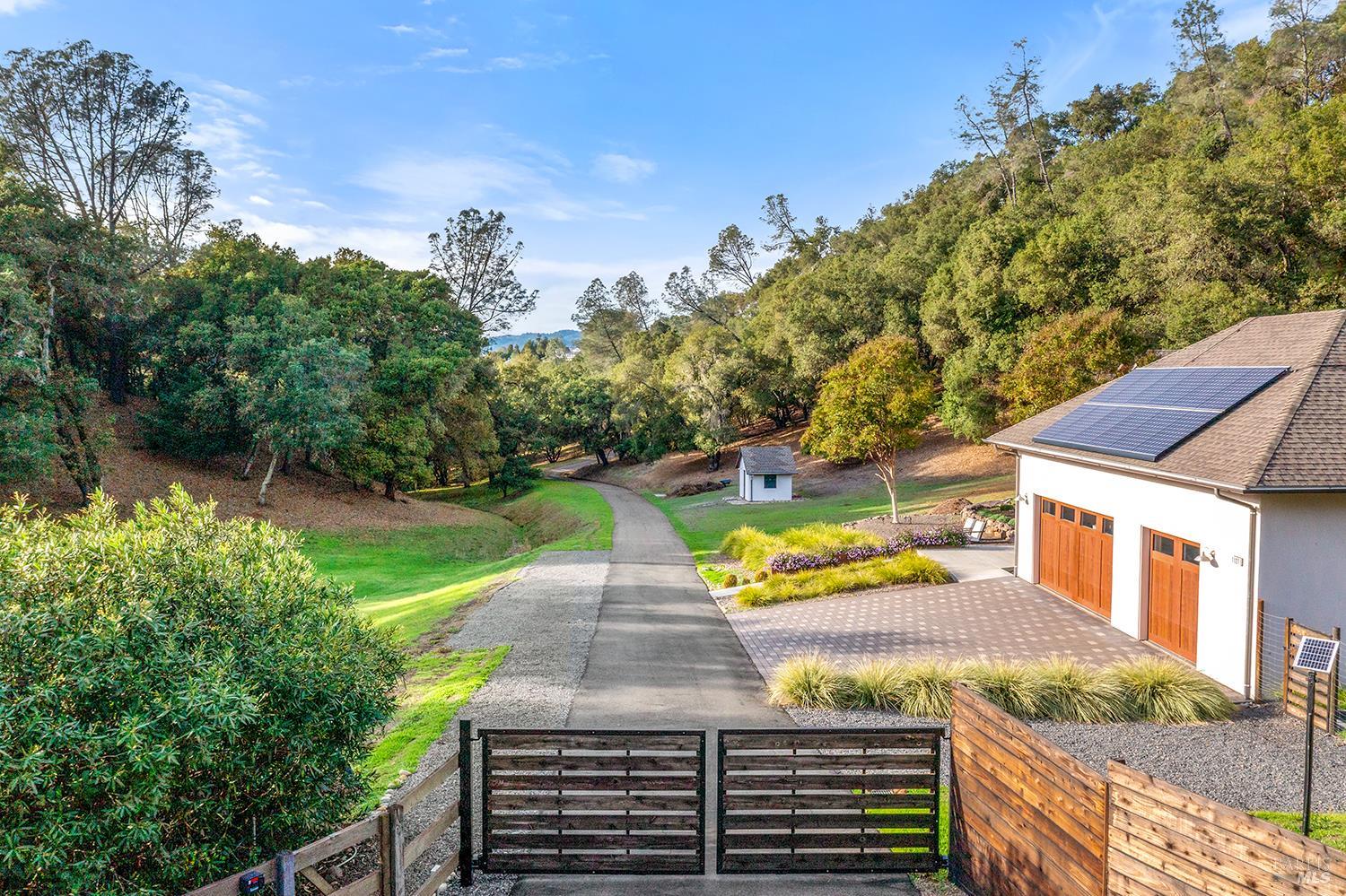 1127 Highland Ranch Road Cloverdale, CA 95425 - Photo 4 of 11