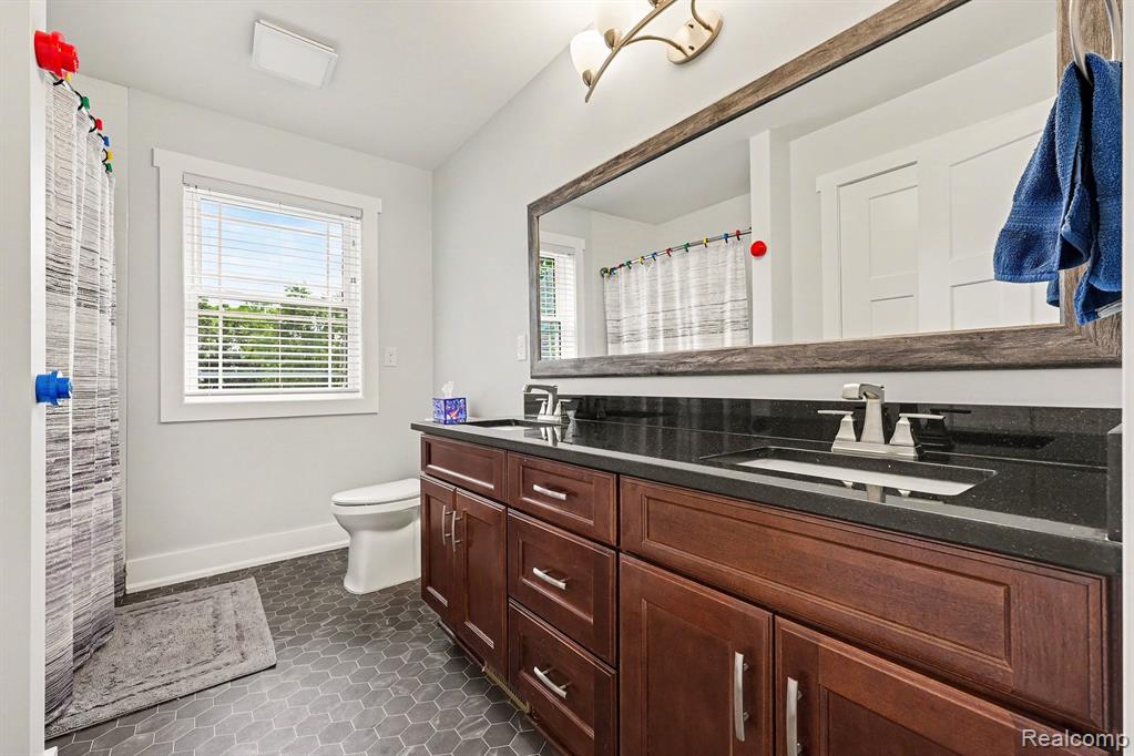 1660 Winthrop Road Bloomfield Hills, MI 48302 - Photo 27 of 38