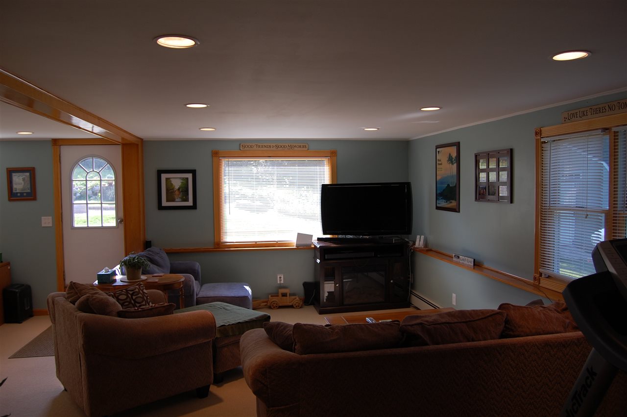7 Cider Hill Road Rochester, NH 03867 - Photo 12 of 34