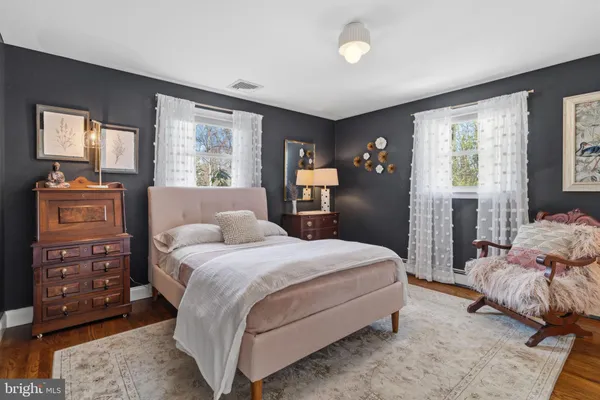 $899,900 | 92 Oak Drive, Doylestown, PA 18901