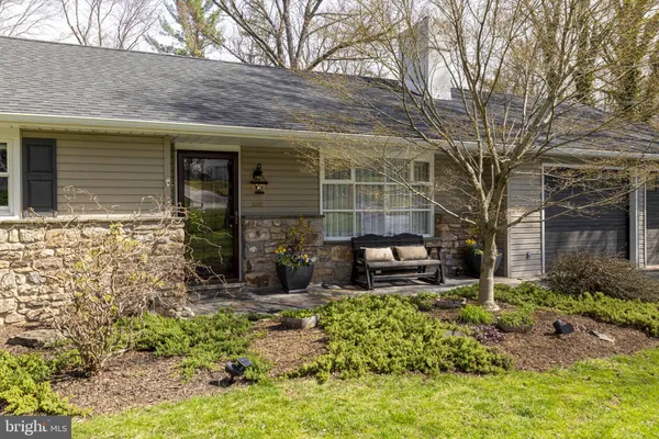 $899,900 | 92 Oak Drive, Doylestown, PA 18901