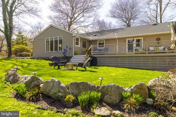 $899,900 | 92 Oak Drive, Doylestown, PA 18901