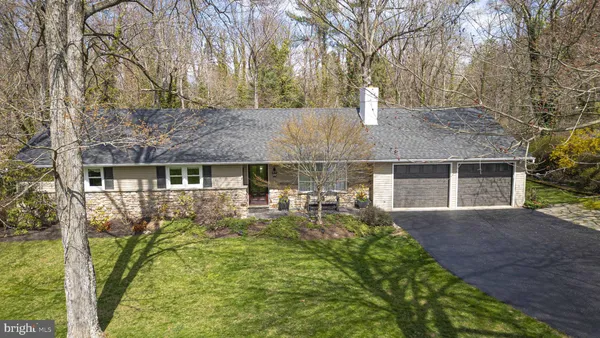 $899,900 | 92 Oak Drive, Doylestown, PA 18901