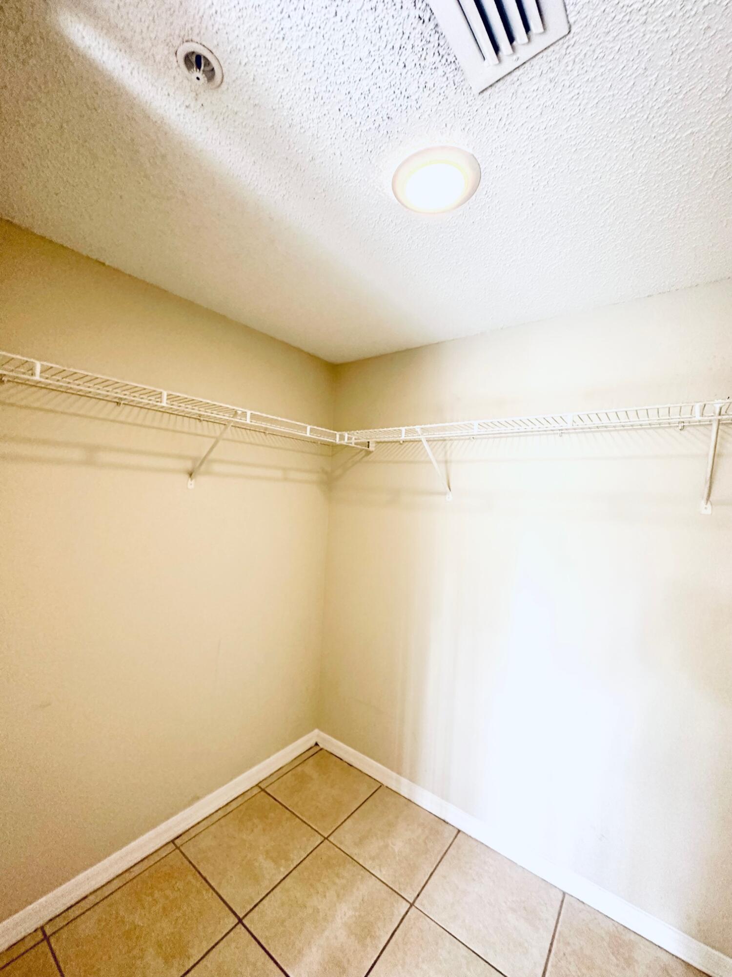 4171 Haverhill Road, Unit 1003 West Palm Beach, FL 33417 - Photo 12 of 20 12
