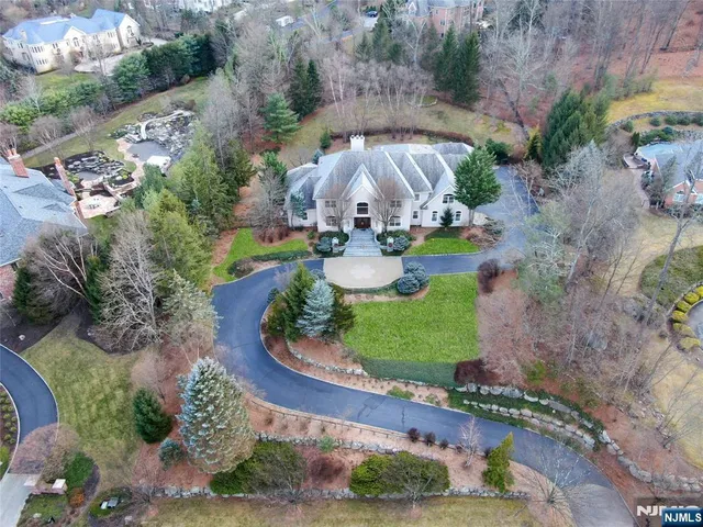 $2,900,000 | 7 Finn Court, Mahwah, NJ 07430