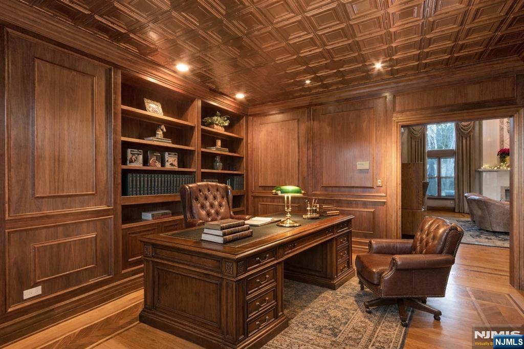 7 Finn Court Mahwah, NJ 07430 - Photo 15 of 40