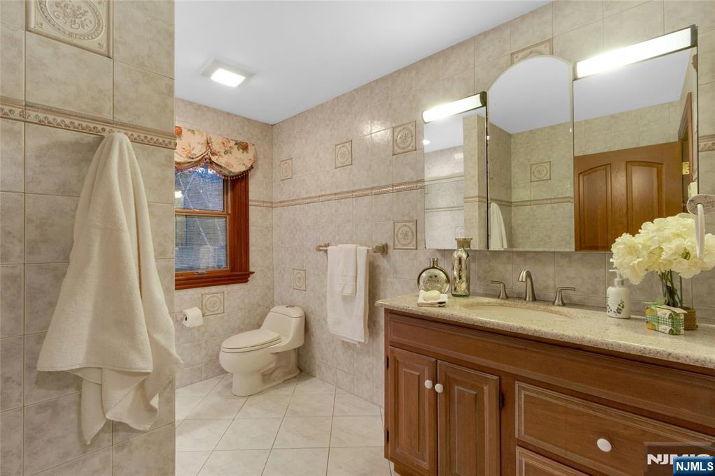 7 Finn Court Mahwah, NJ 07430 - Photo 23 of 40