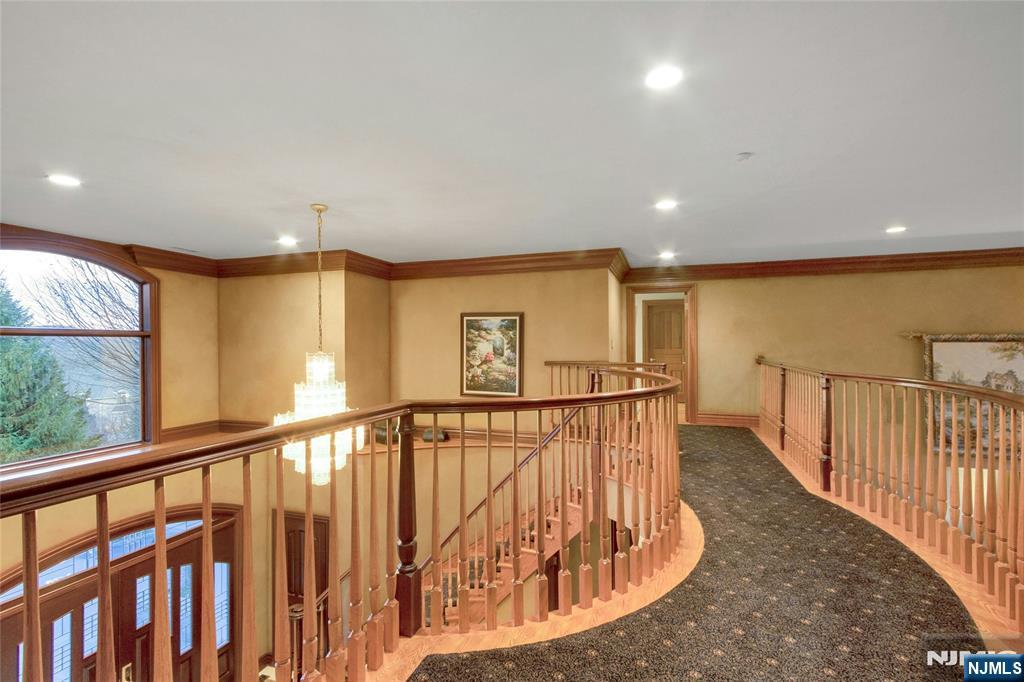 7 Finn Court Mahwah, NJ 07430 - Photo 24 of 40