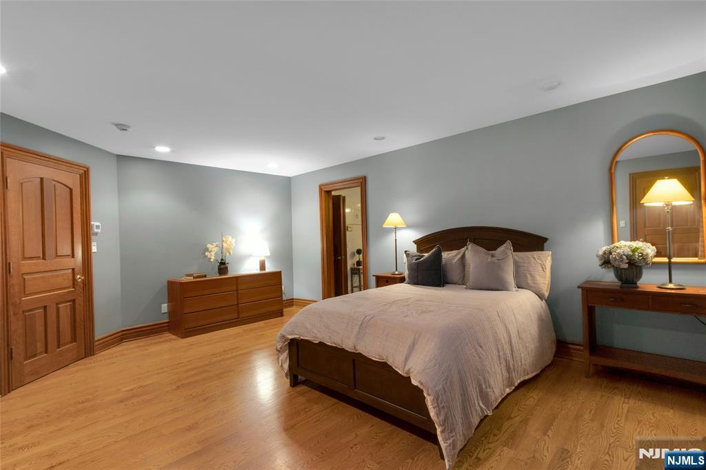 7 Finn Court Mahwah, NJ 07430 - Photo 25 of 40