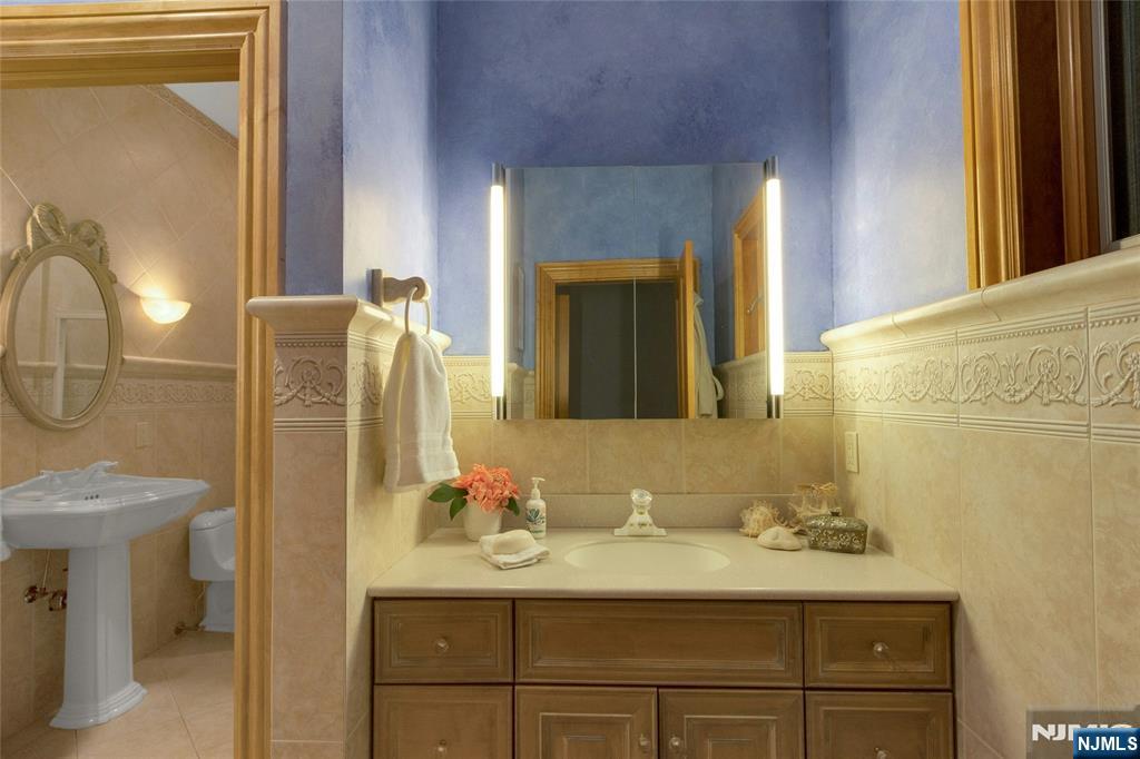 7 Finn Court Mahwah, NJ 07430 - Photo 28 of 40