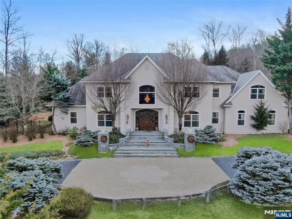 7 Finn Court Mahwah, NJ 07430 - Photo 37 of 40