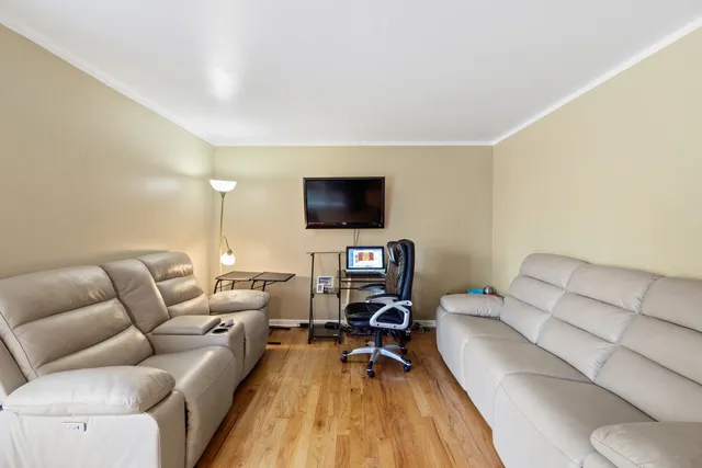 $242,900 | 111 Deerpath Road, Matteson, IL 60443