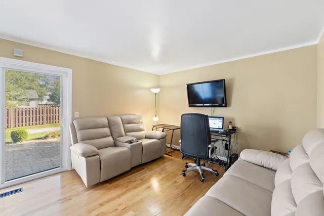 $242,900 | 111 Deerpath Road, Matteson, IL 60443