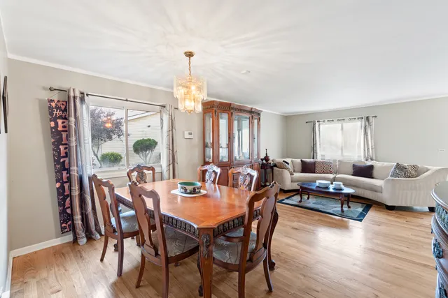 $242,900 | 111 Deerpath Road, Matteson, IL 60443