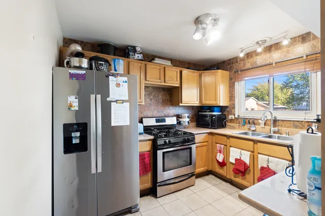 $242,900 | 111 Deerpath Road, Matteson, IL 60443