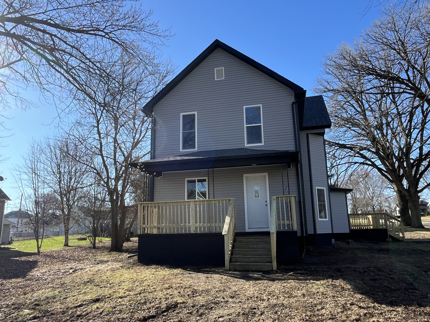 601 East Hickory Street Chatsworth, IL 60921 - Photo 1 of 22