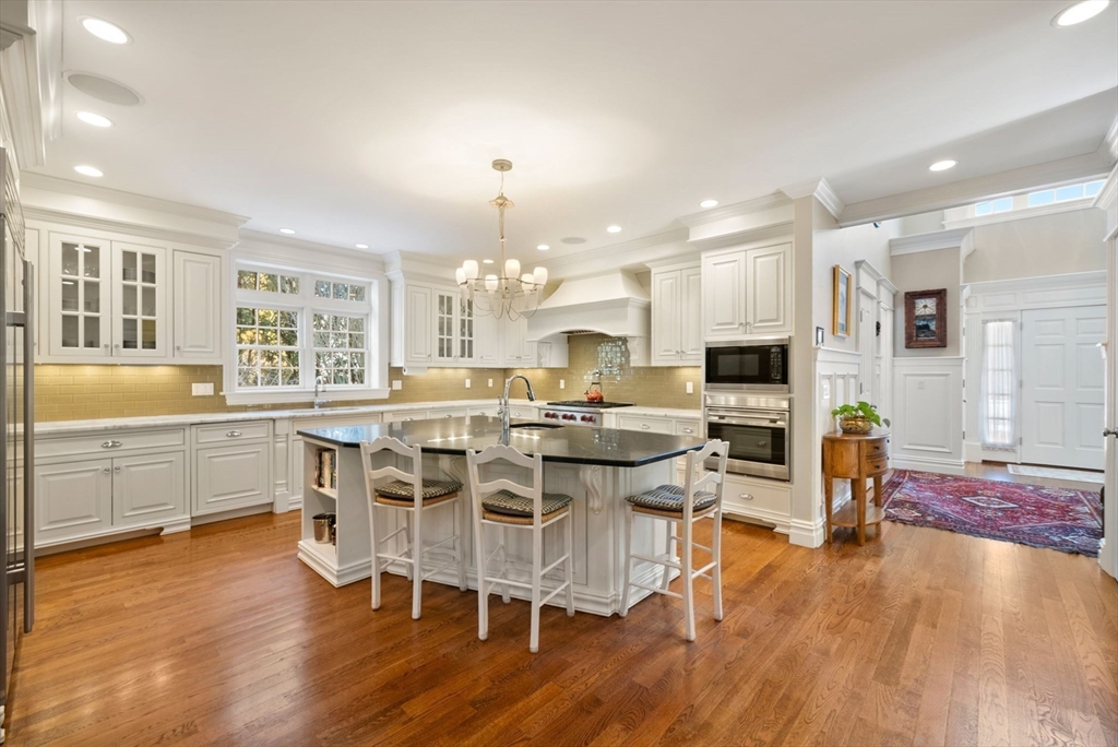 169 Grove Street Wellesley, MA 02482 - Photo 16 of 42 Gallery Image 16