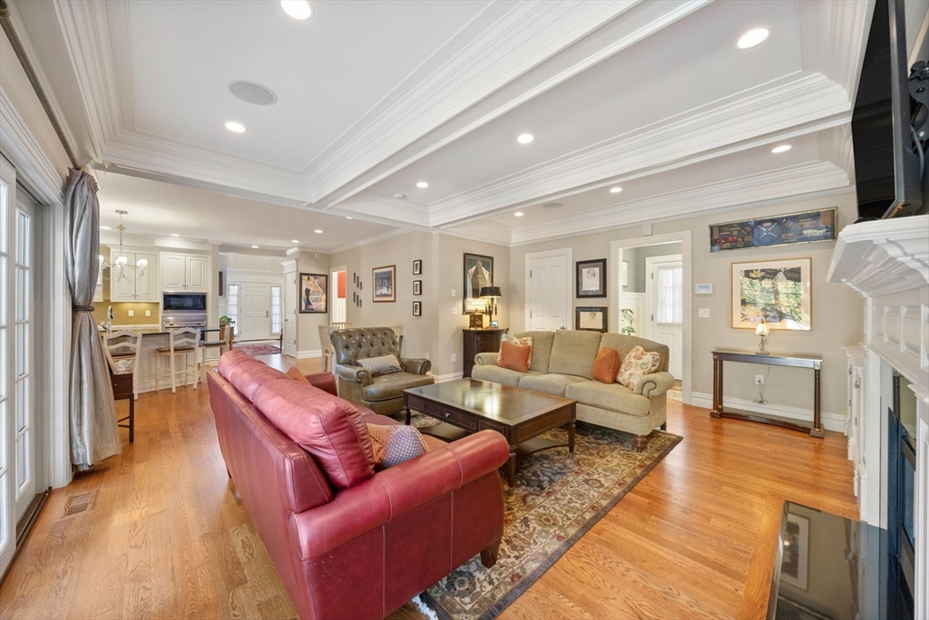 169 Grove Street Wellesley, MA 02482 - Photo 17 of 42 Gallery Image 17