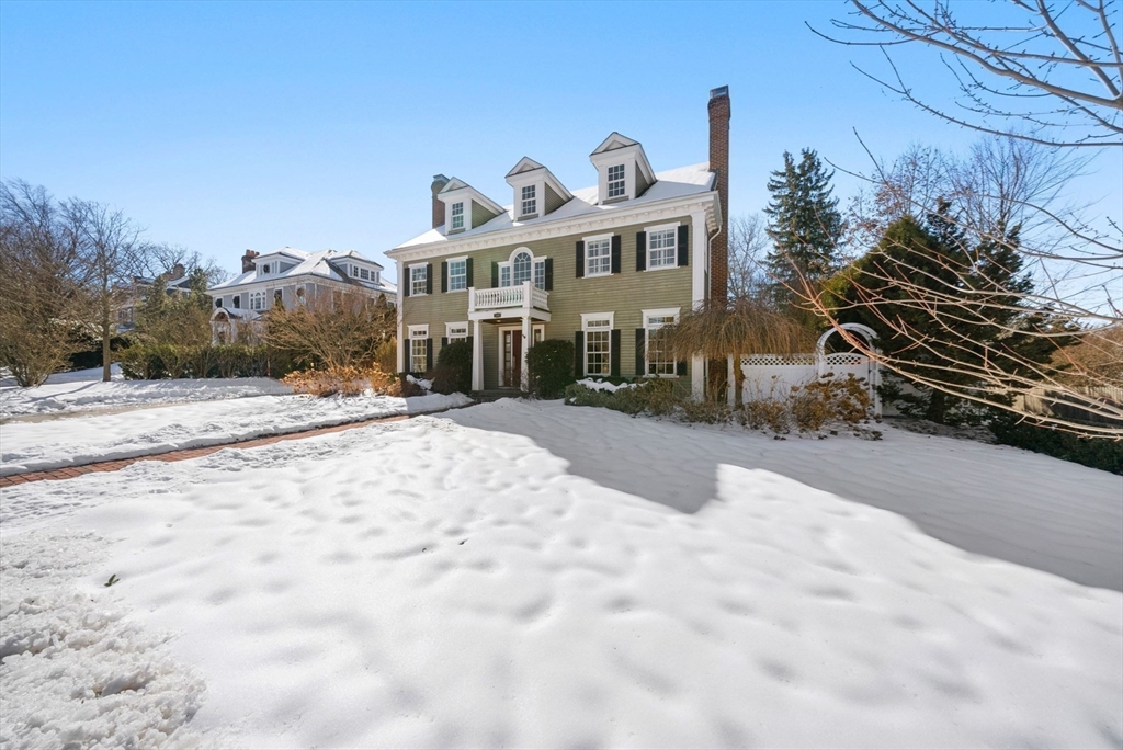 169 Grove Street Wellesley, MA 02482 - Photo 2 of 42 Gallery Image 2