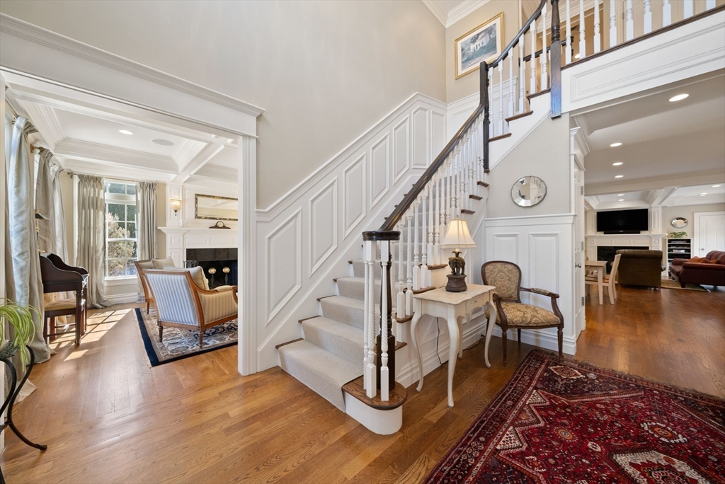 169 Grove Street Wellesley, MA 02482 - Photo 5 of 42 Gallery Image 5