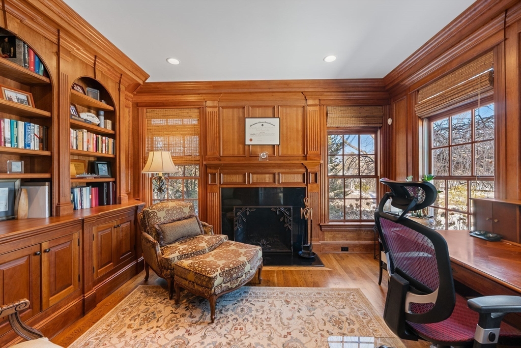 169 Grove Street Wellesley, MA 02482 - Photo 7 of 42 Gallery Image 7