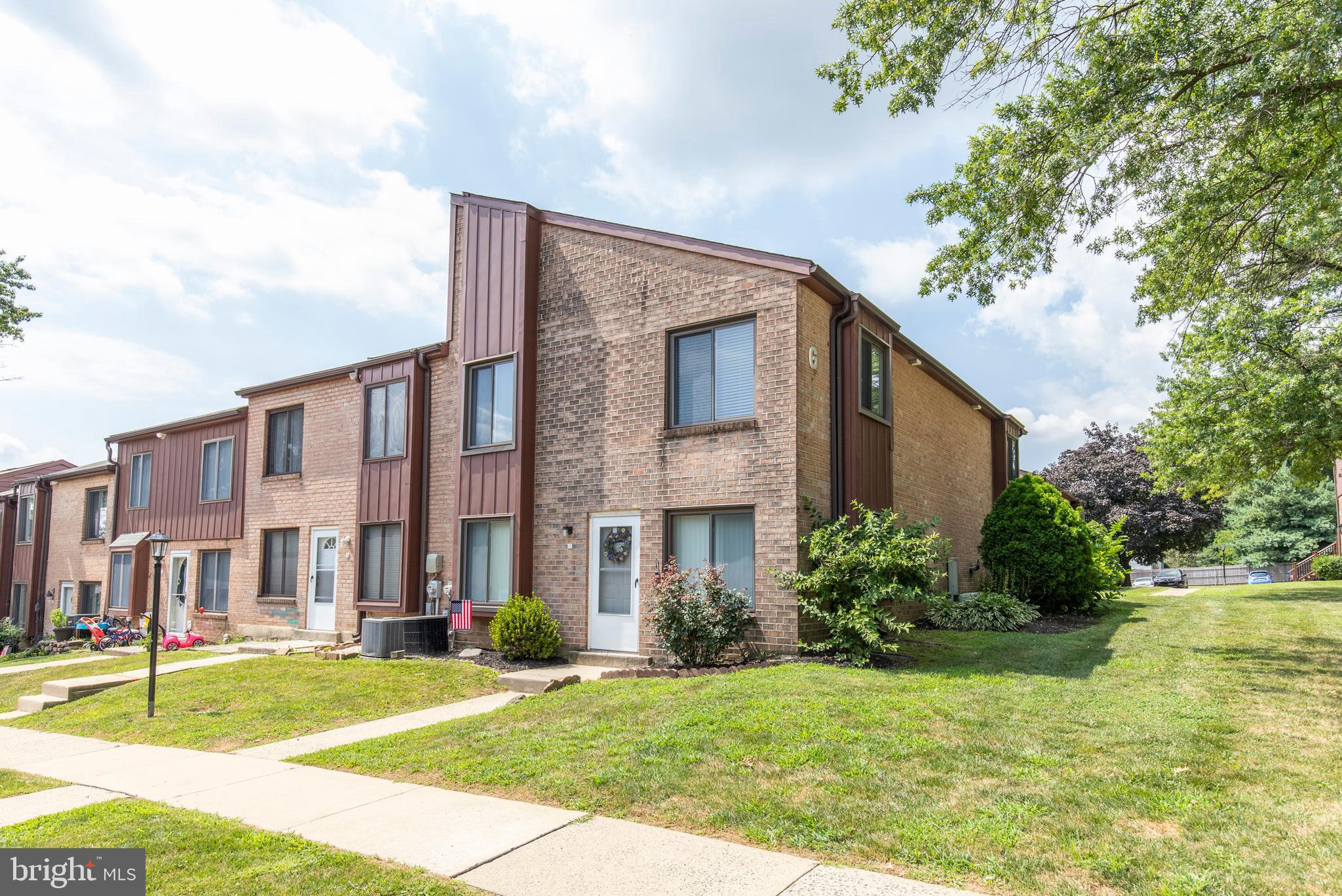 5200 Hilltop Drive, Unit G18 Brookhaven, PA 19015 - Photo 2 of 29