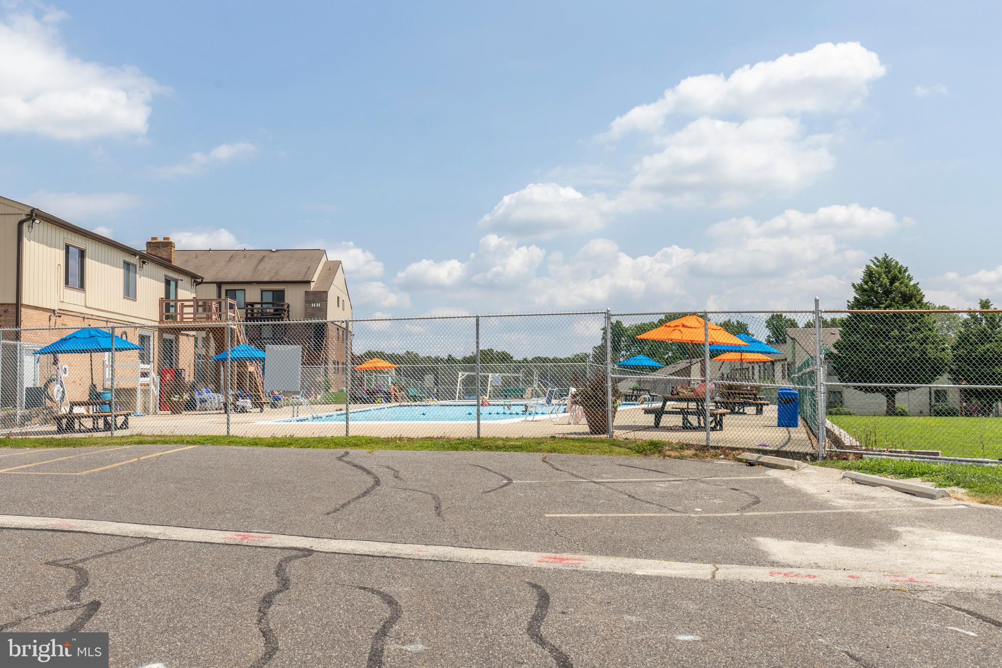 5200 Hilltop Drive, Unit G18 Brookhaven, PA 19015 - Photo 23 of 29