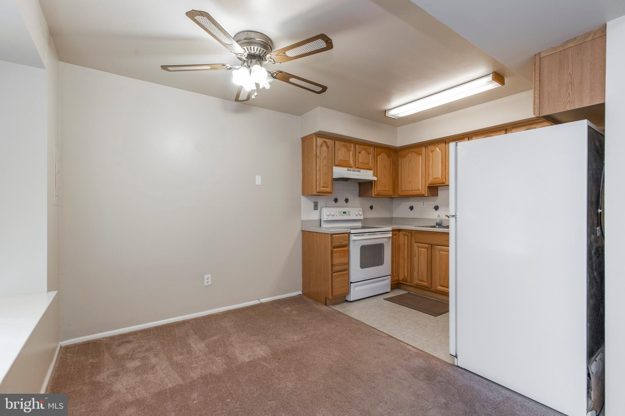 5200 Hilltop Drive, Unit G18 Brookhaven, PA 19015 - Photo 10 of 29