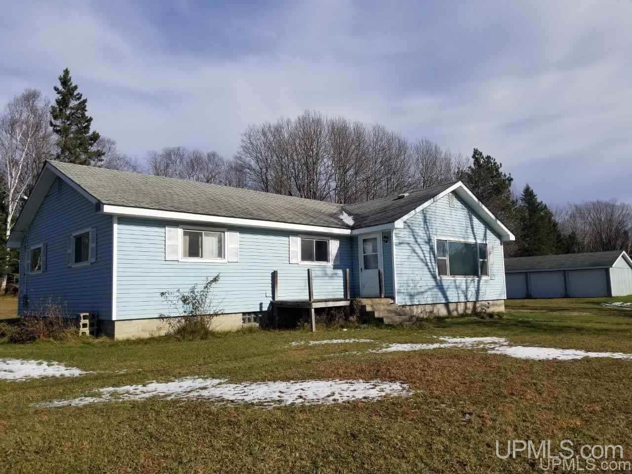 5218 River Road Manistique, MI 49854 - Photo 2 of 21 Gallery Image 2